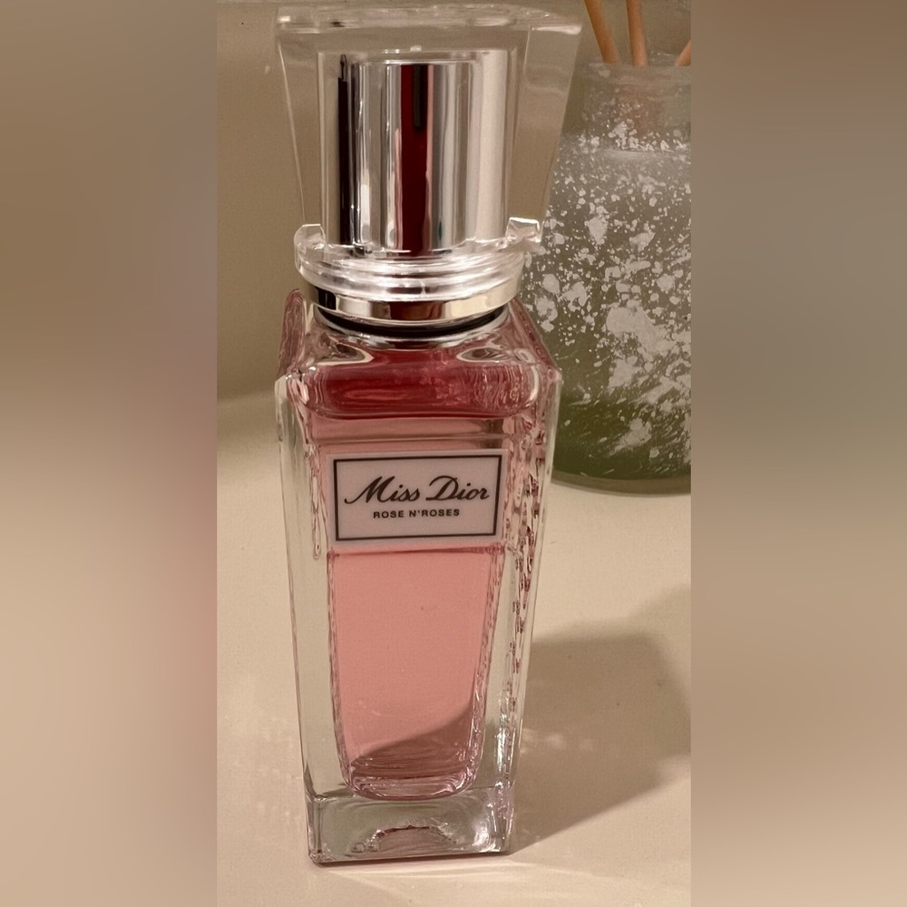 Miss Dior Roses N Roses Parfum (roller ball)